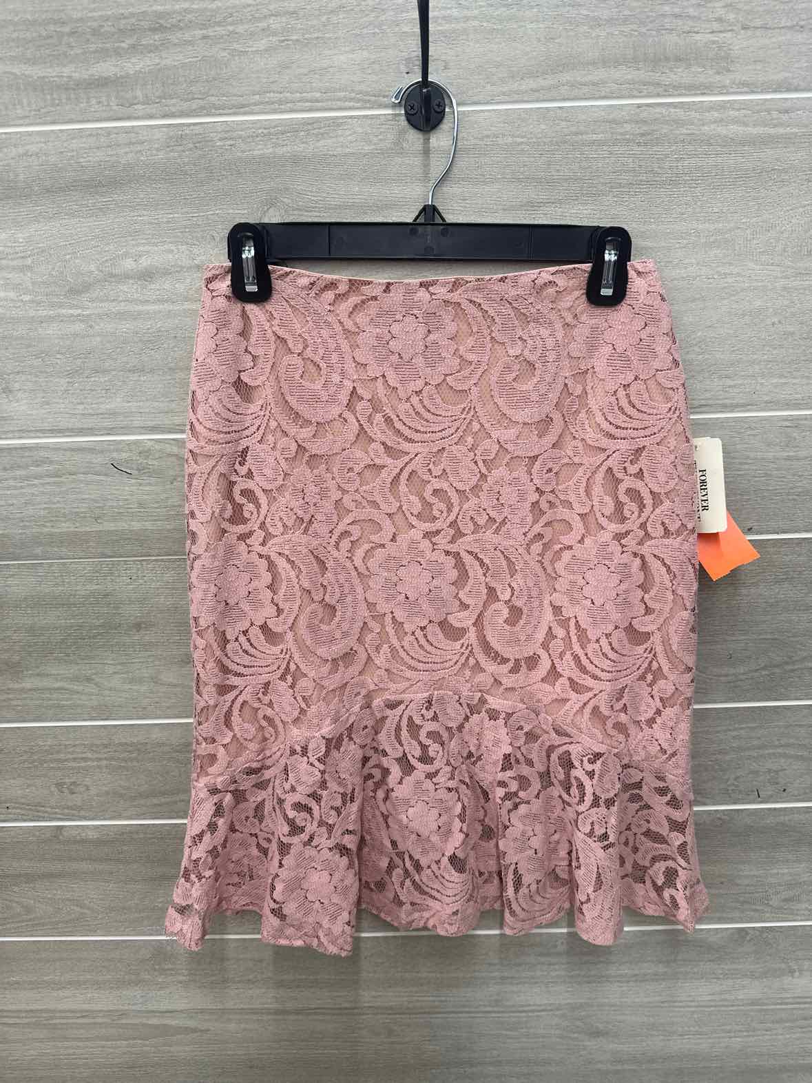 Forever 21 Size 6 Pink Junior Skirt