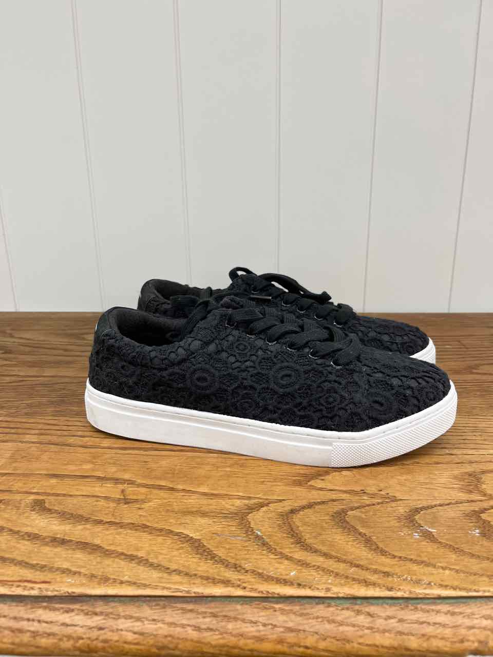 8.5 Isaac Mizrahi Black Womens Women Size 8.5 Shoes/Footwear