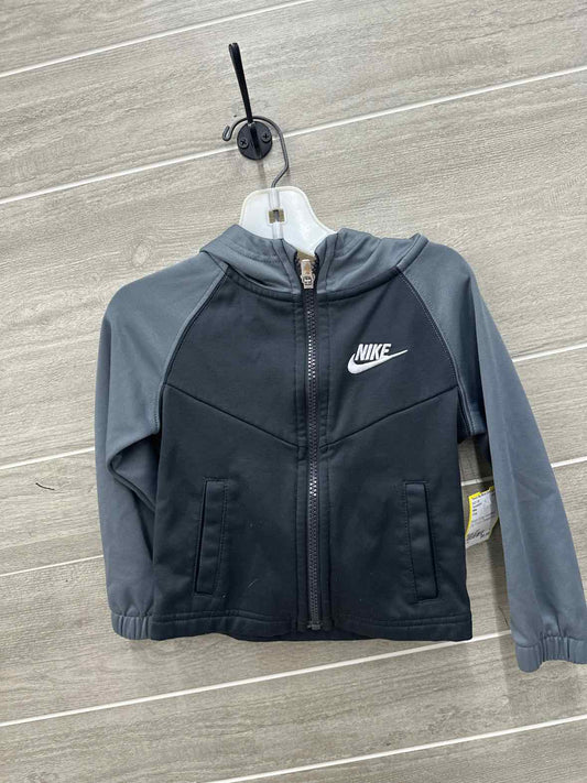 Nike Boys Size 2T Sweatshirt
