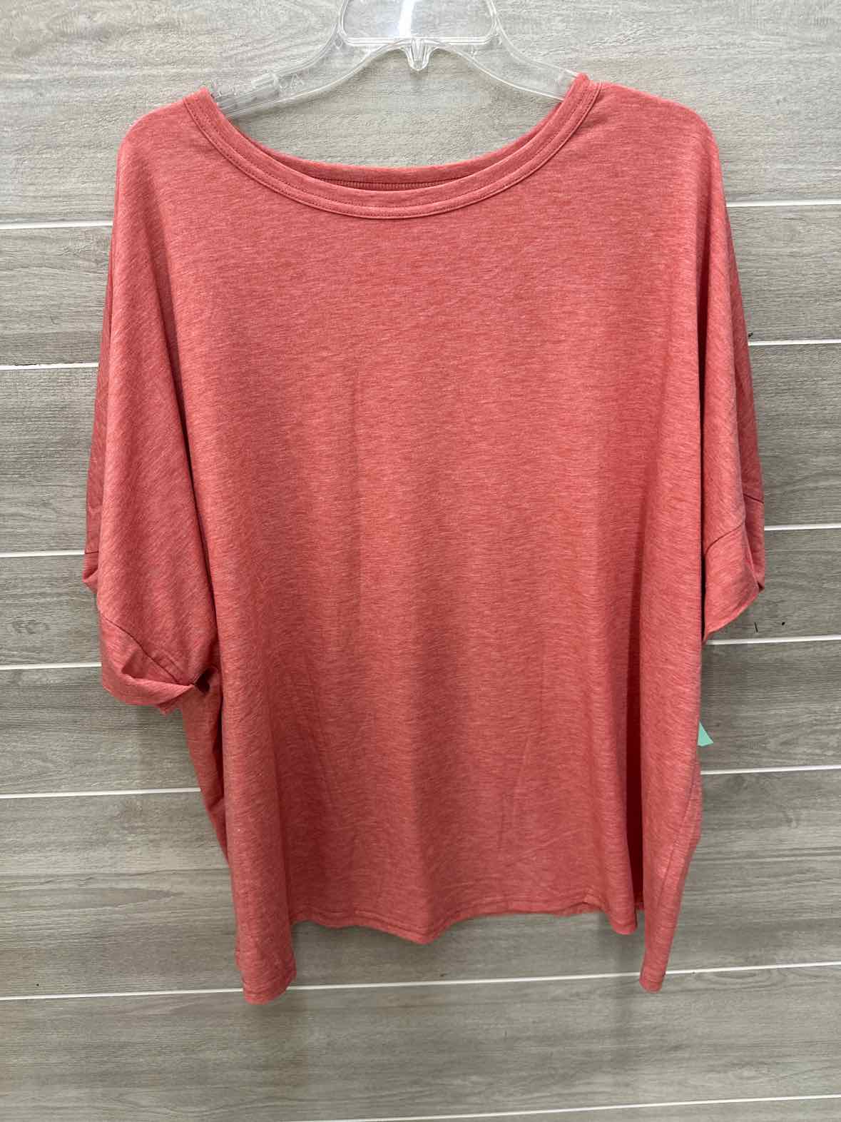 Coral Womens Size 16/18 Shirt