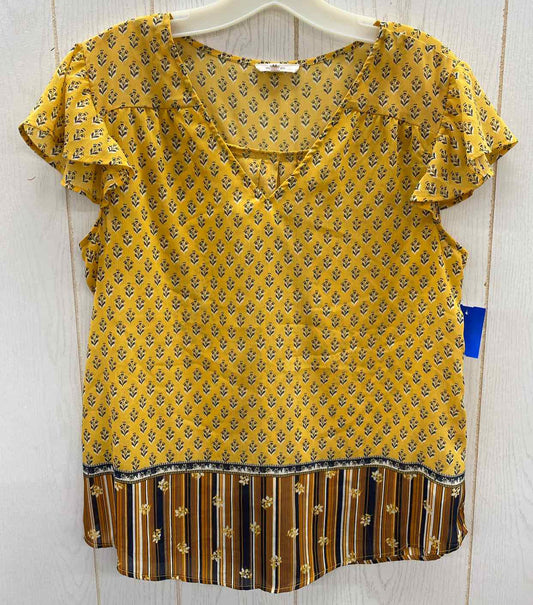 Maurices Yellow Womens Size M Shirt