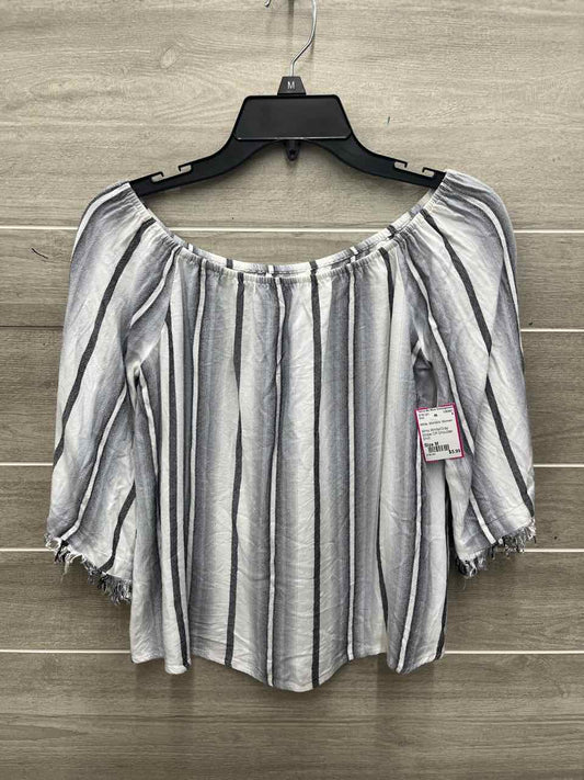 Size M White Womens Shirt