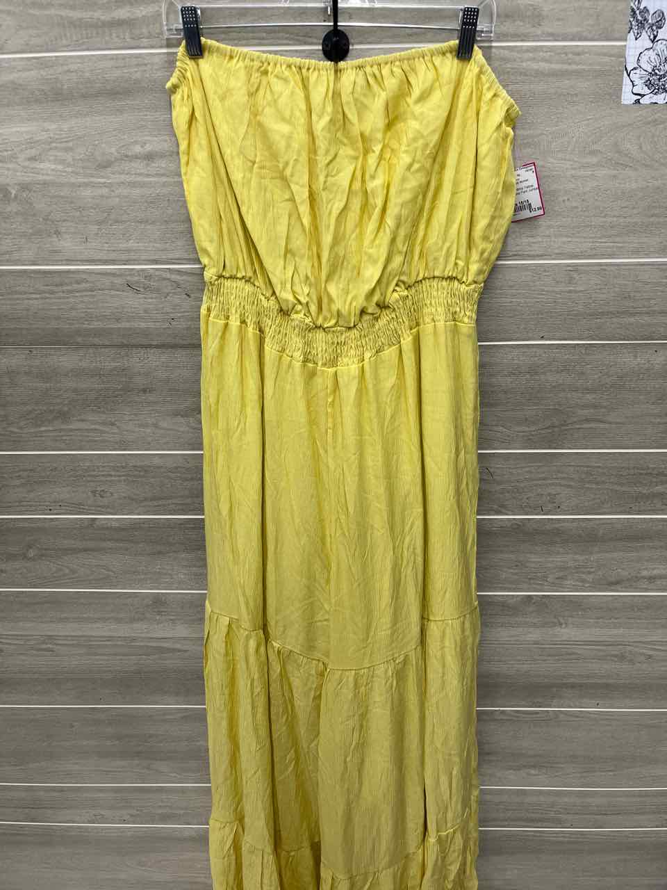 Fashion Nova Size 16/18 Yellow Plus Jumper