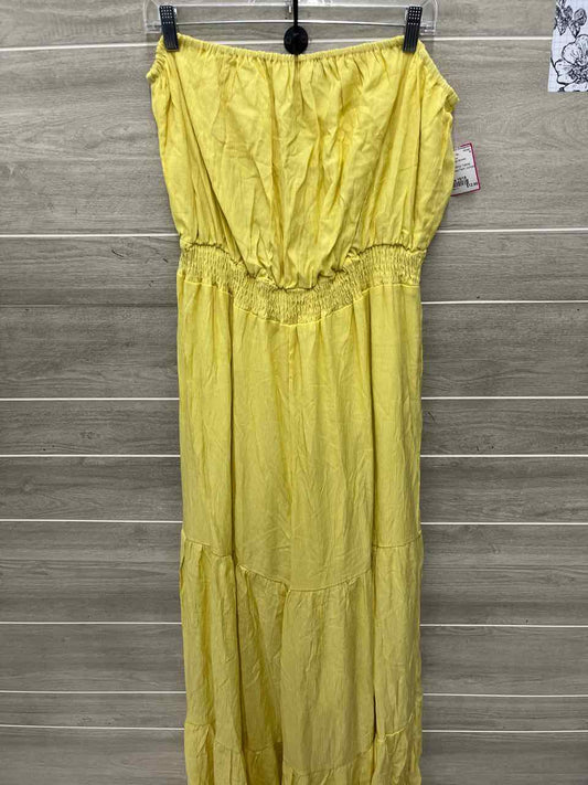 Fashion Nova Size 16/18 Yellow Plus Jumper