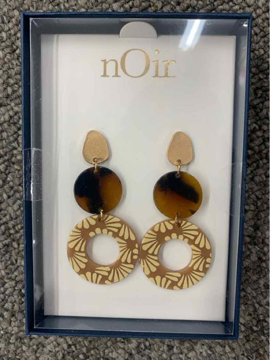 nOir Earrings