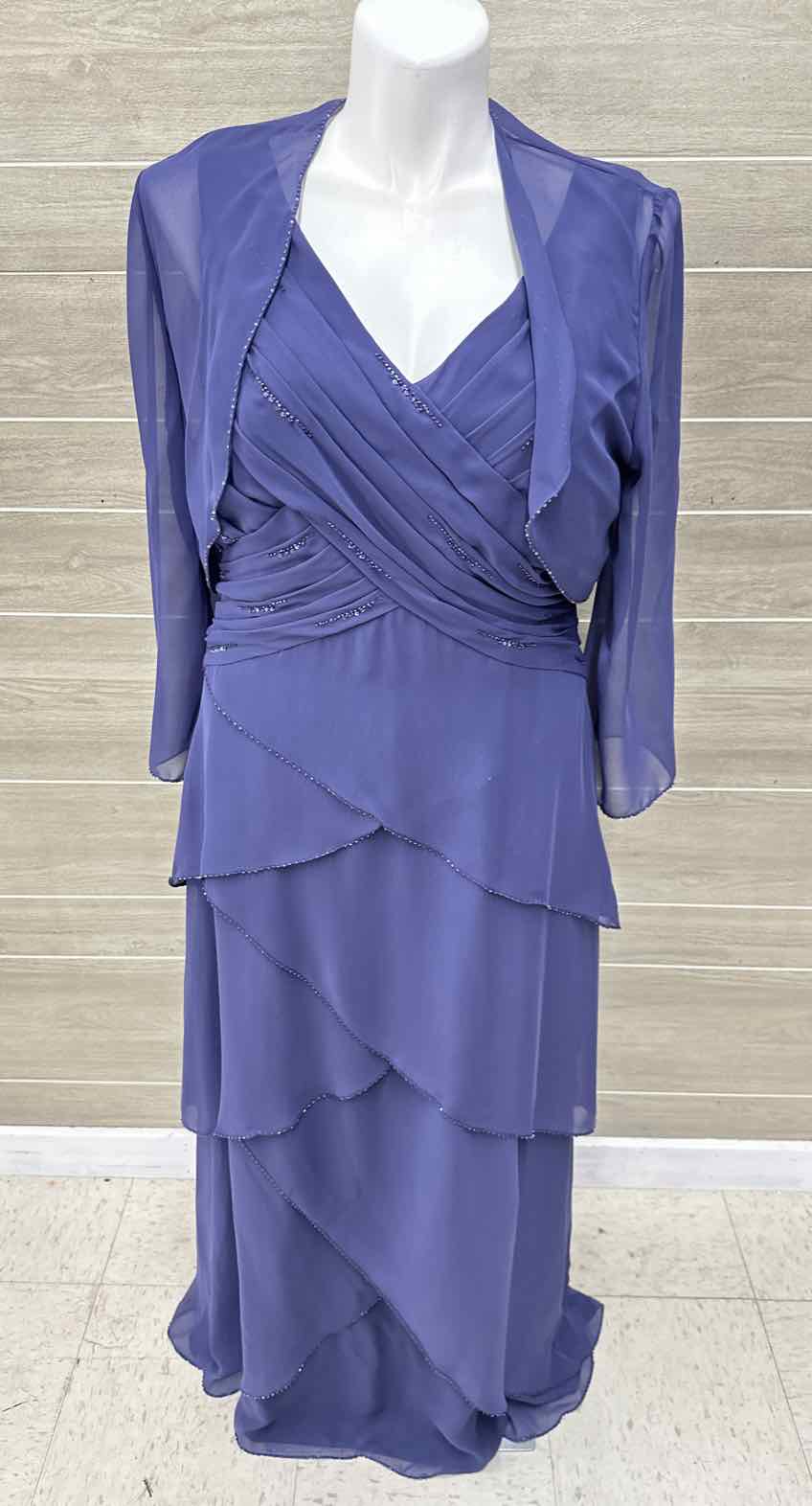 Size 16 Purple Womens Gown/Evening Wear