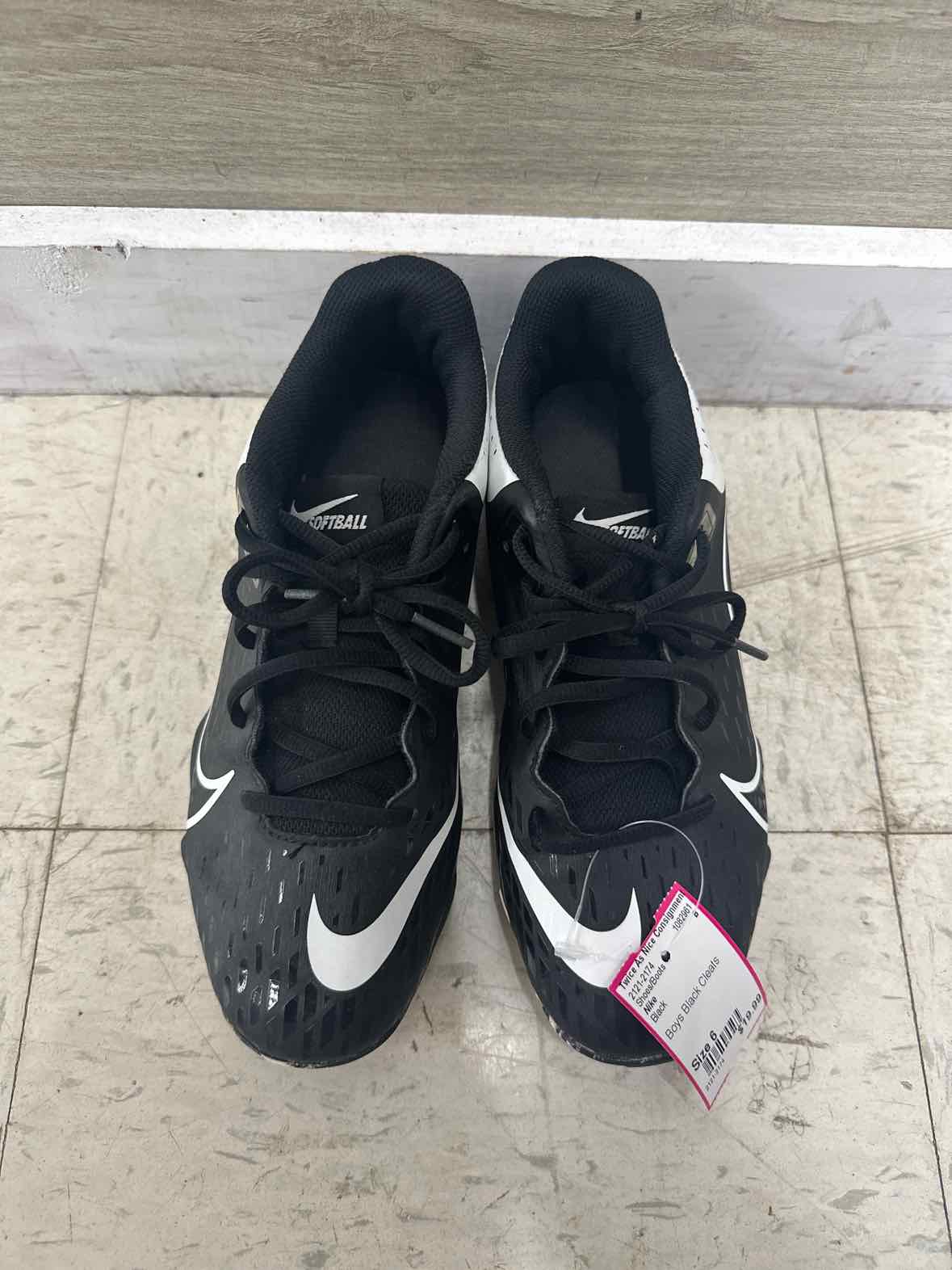 Nike Boys Size 6 Shoes/Boots