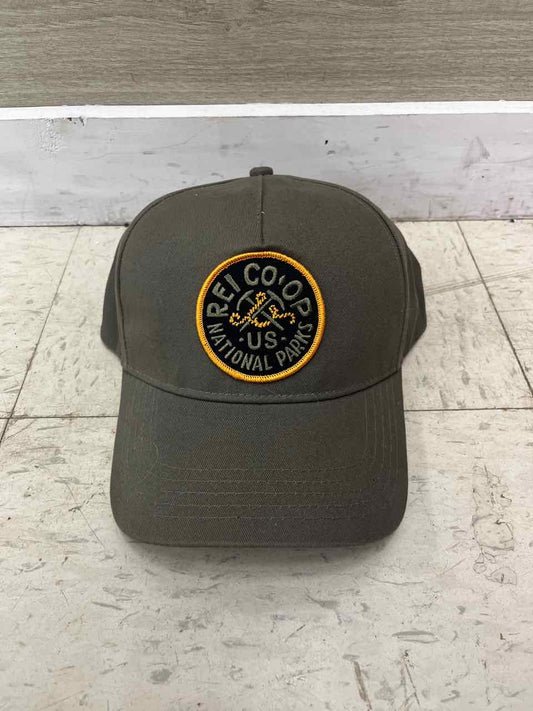 REI Men Hat