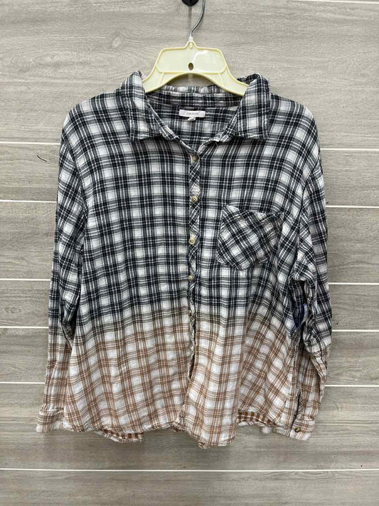 Maurices Size 18/20W Black Womens Shirt