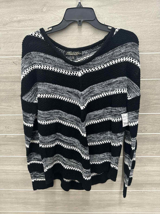 Absolutely Famous Size L Black Womens Sweater