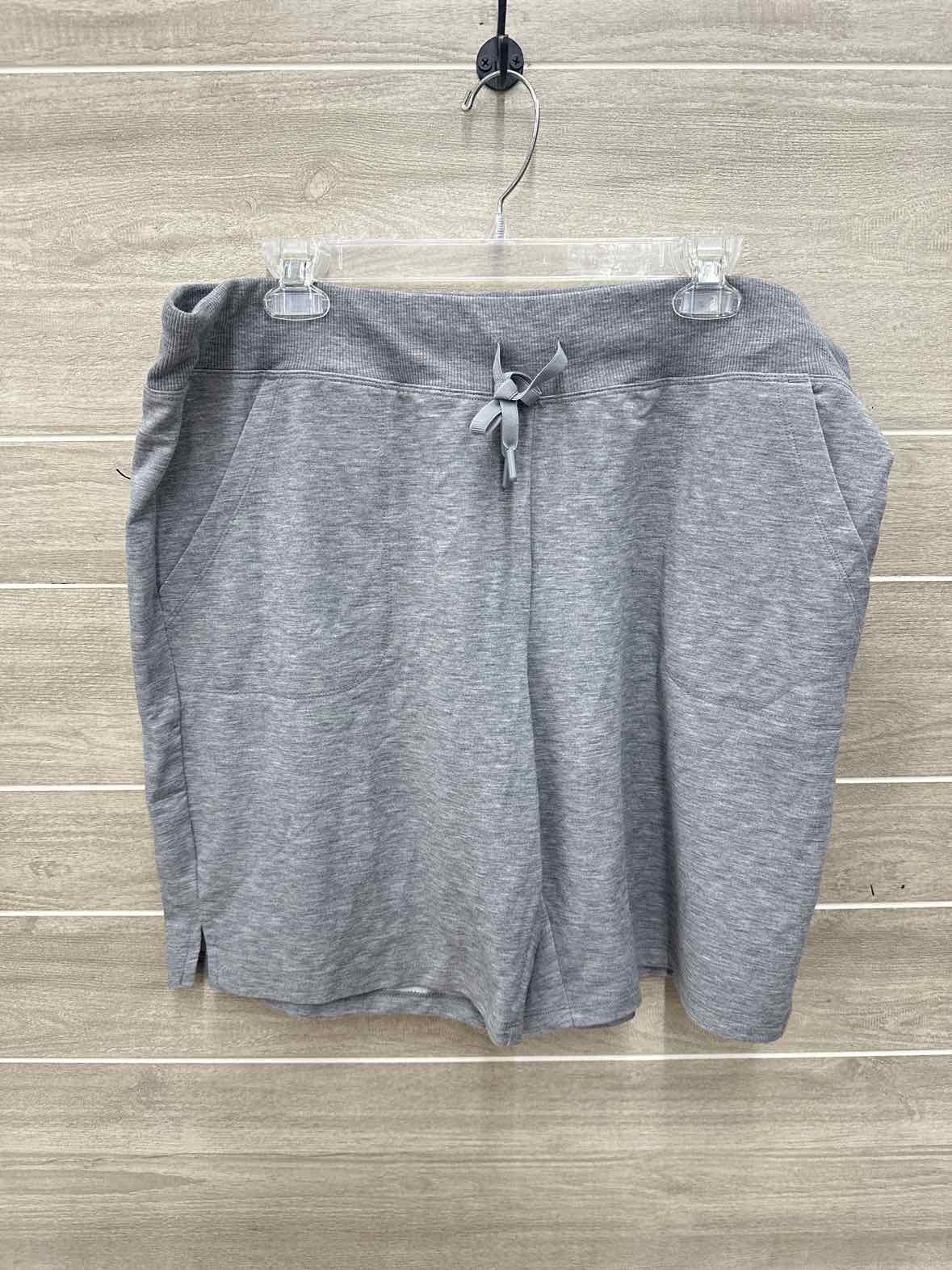 Size 16/18 Gray Womens Shorts
