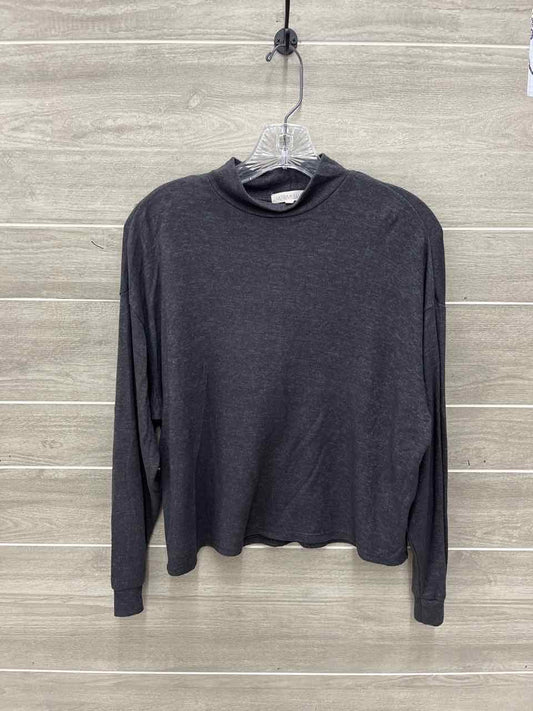 Ultra Flirt Size S/M Gray Womens Shirt