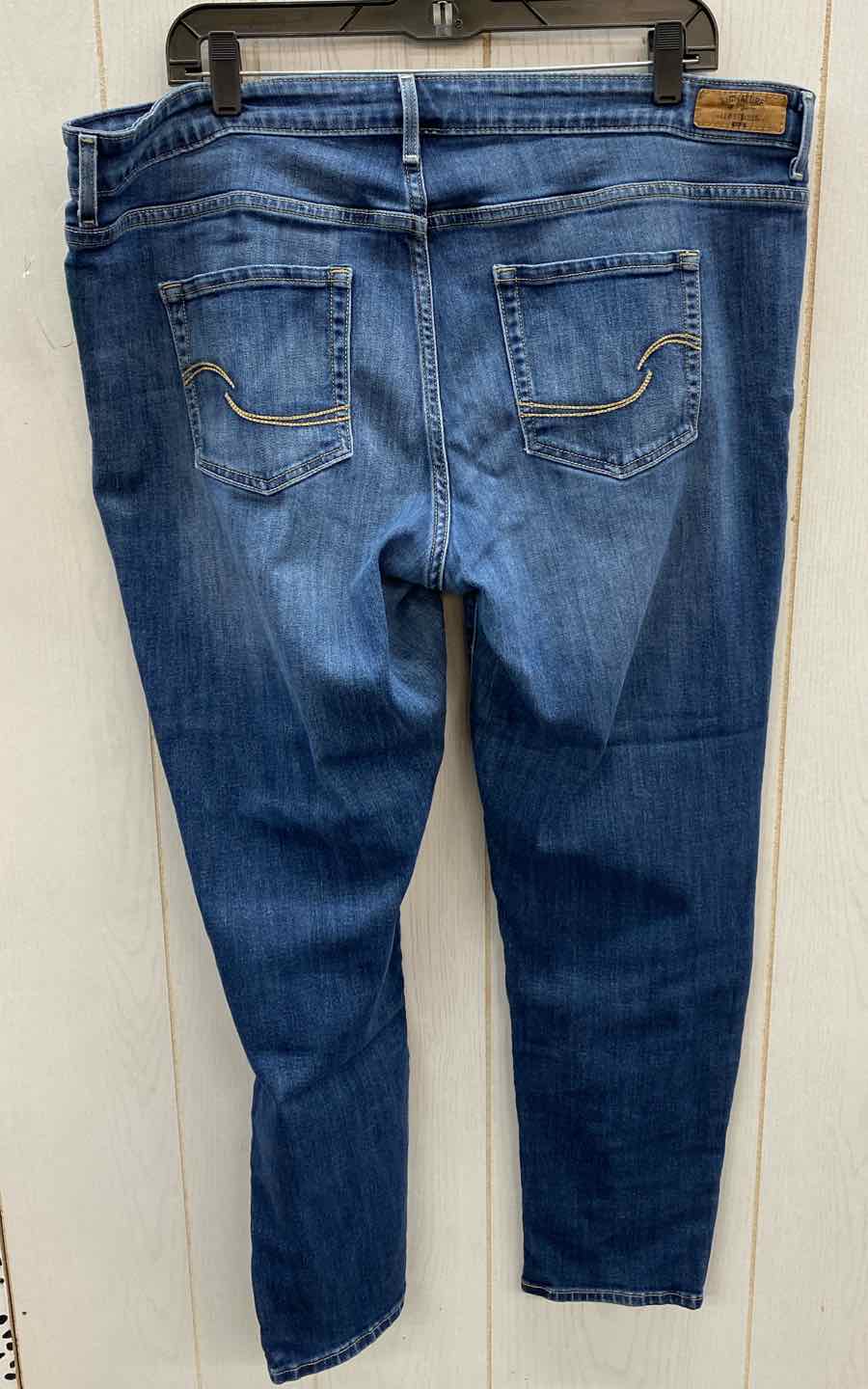 Levis Signature Blue Womens Size 20 Jeans