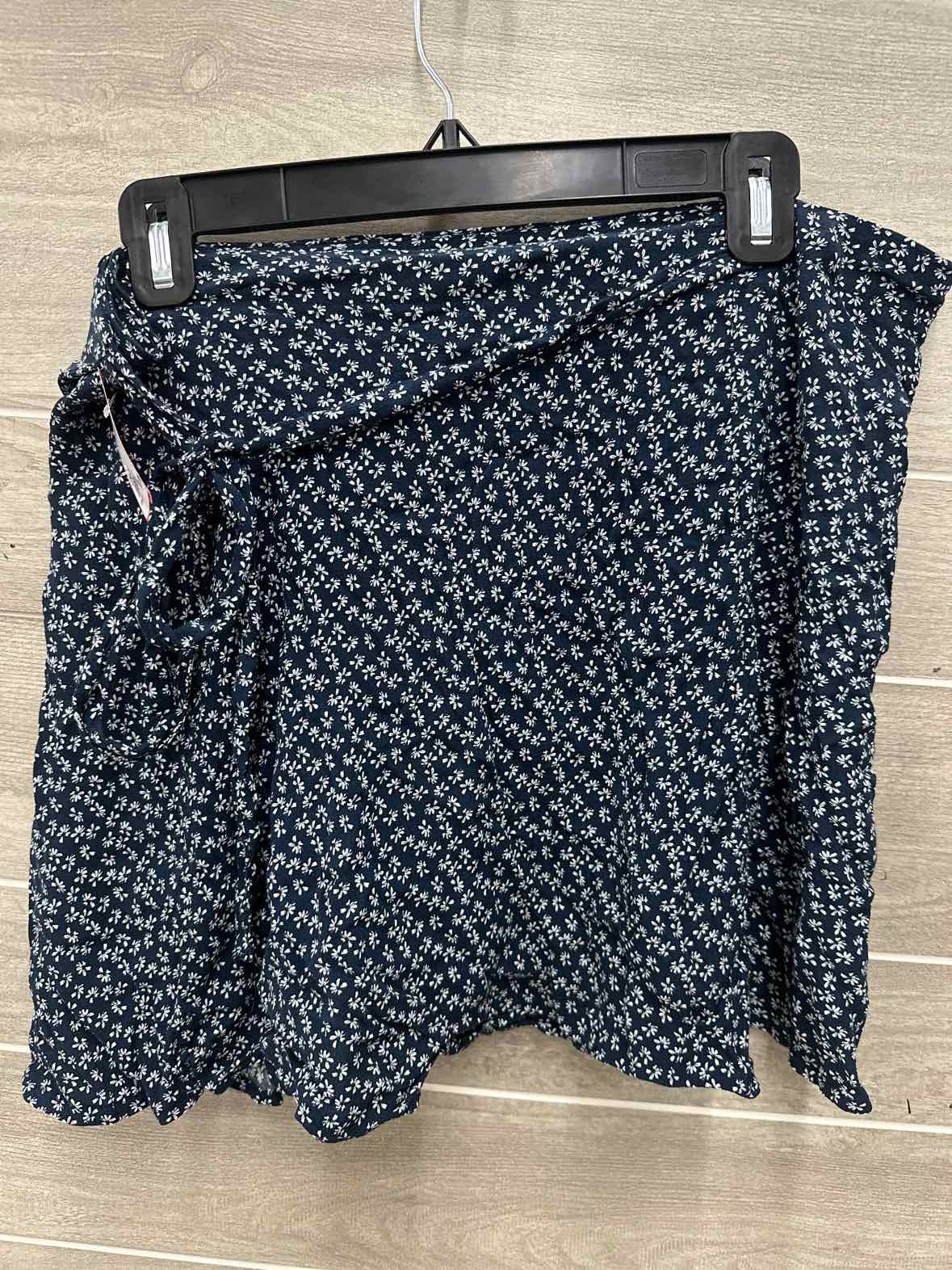 Brandy Melville Size 4/6 Navy Junior Shirt