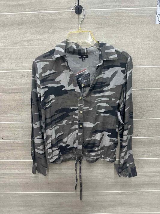 Style Envy Size XS Olive Womens Shirt