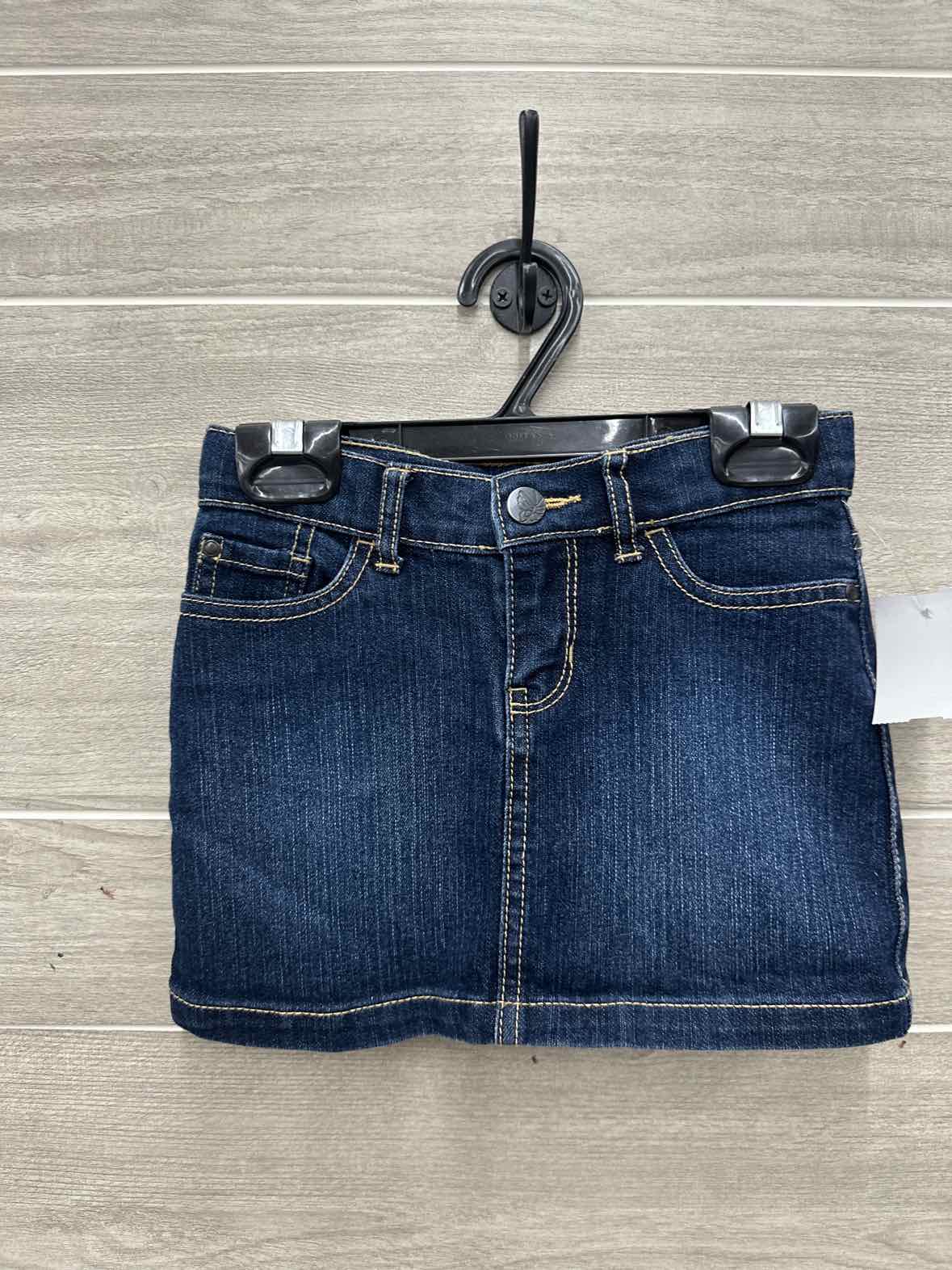 Childrens Place Girls Size 4 Skirt
