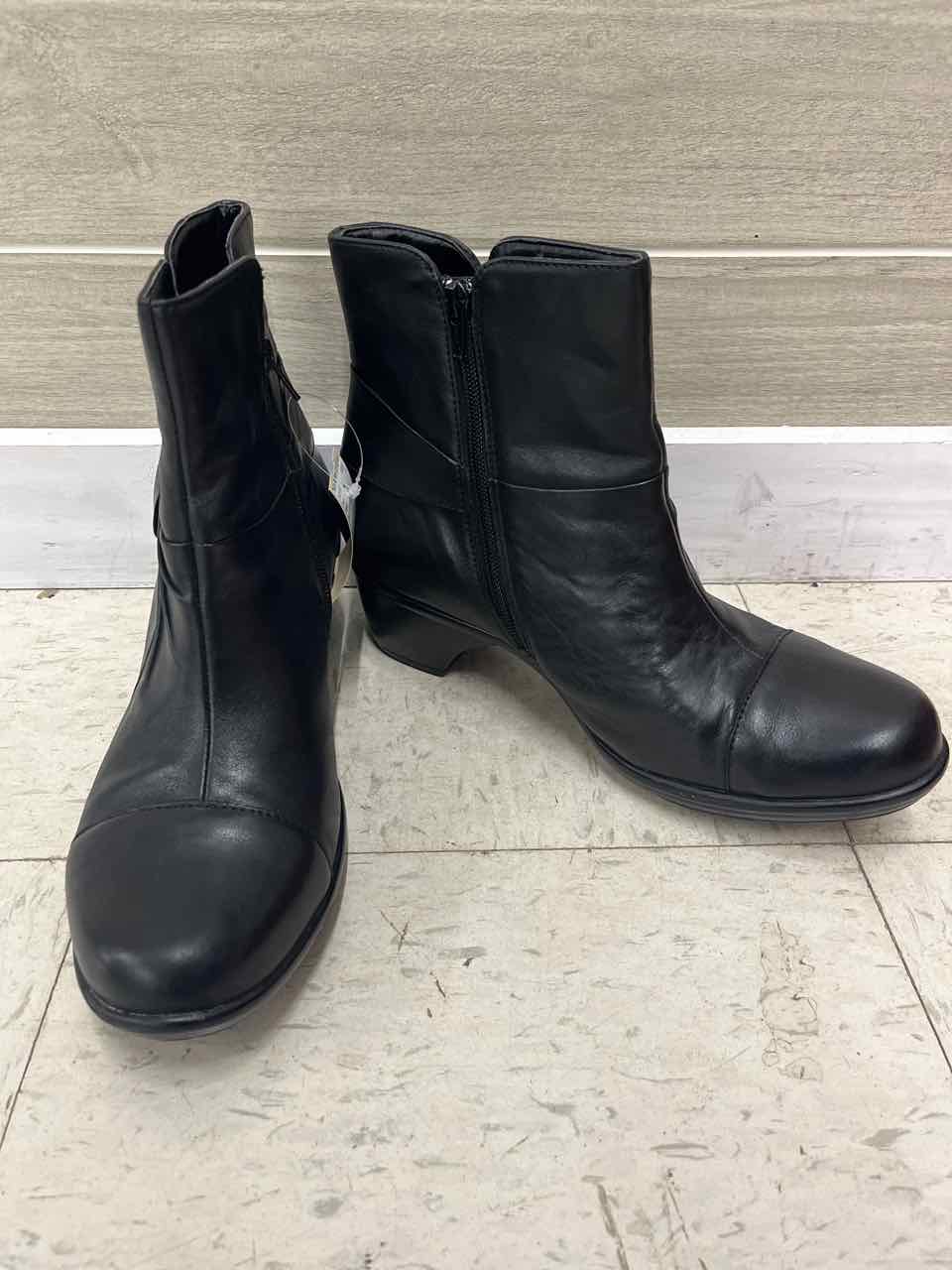 Clarks US Shoe Size 12 N Black Womens Boots