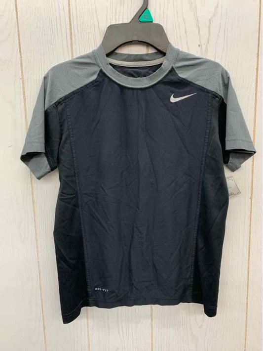 Nike Boys Size 10/12 Shirt