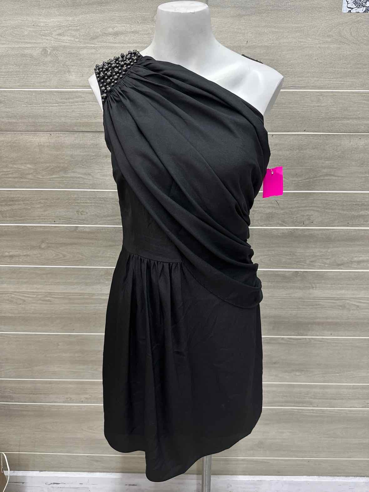 Size 6/8 Black Womens Dress