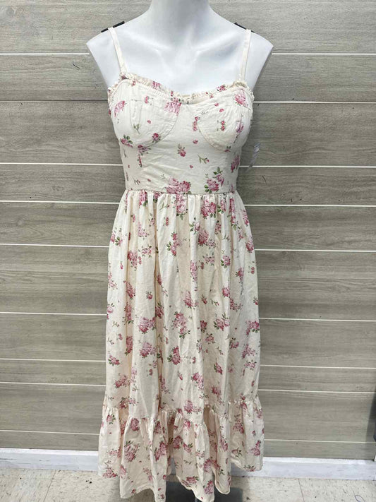 Storia Size 4/6 Cream Womens Dress