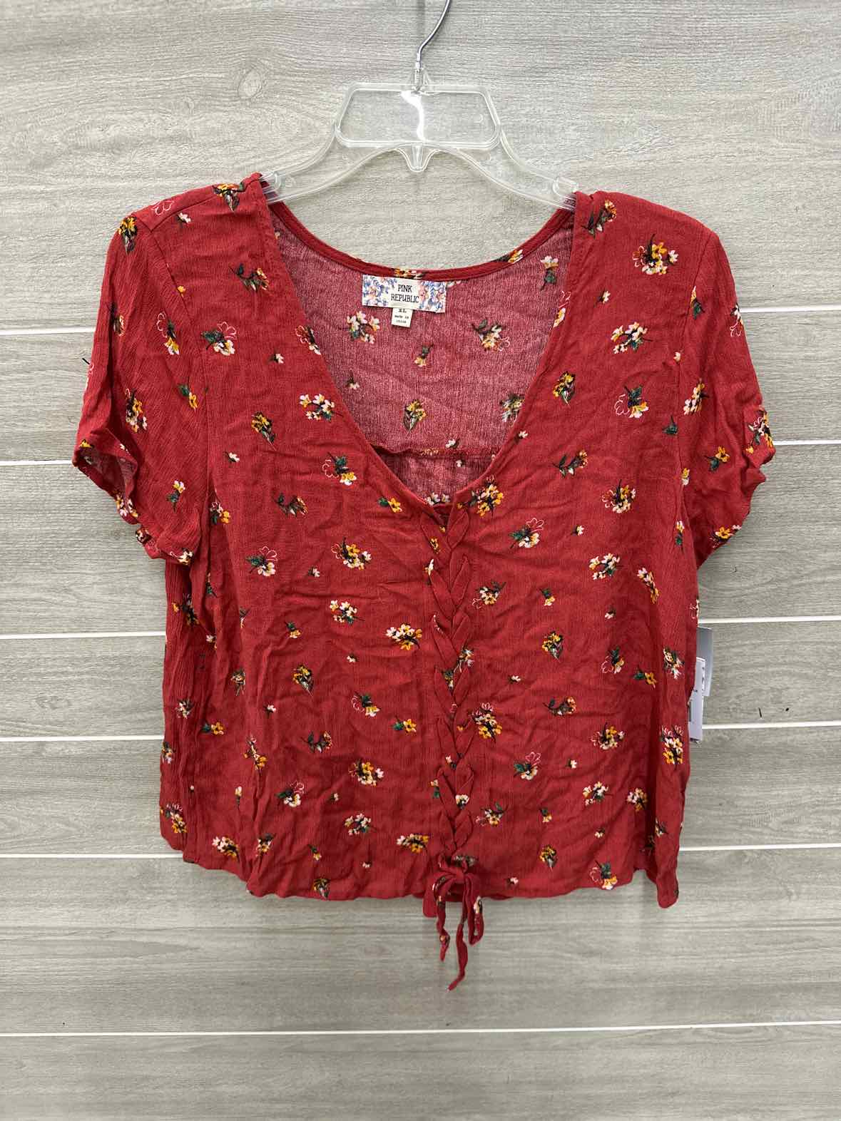 Pink Republic Pink Junior Women Size XL Shirt