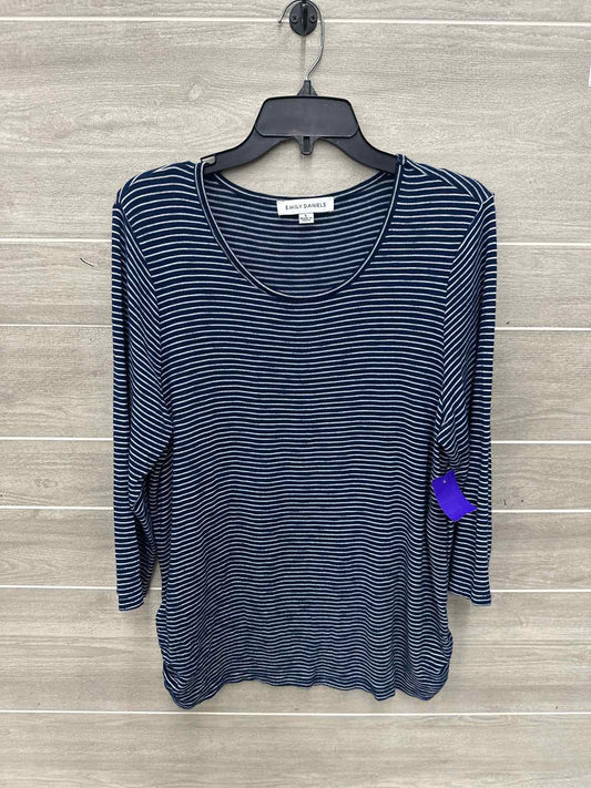 Emily Daniels Size L Blue Womens Shirt