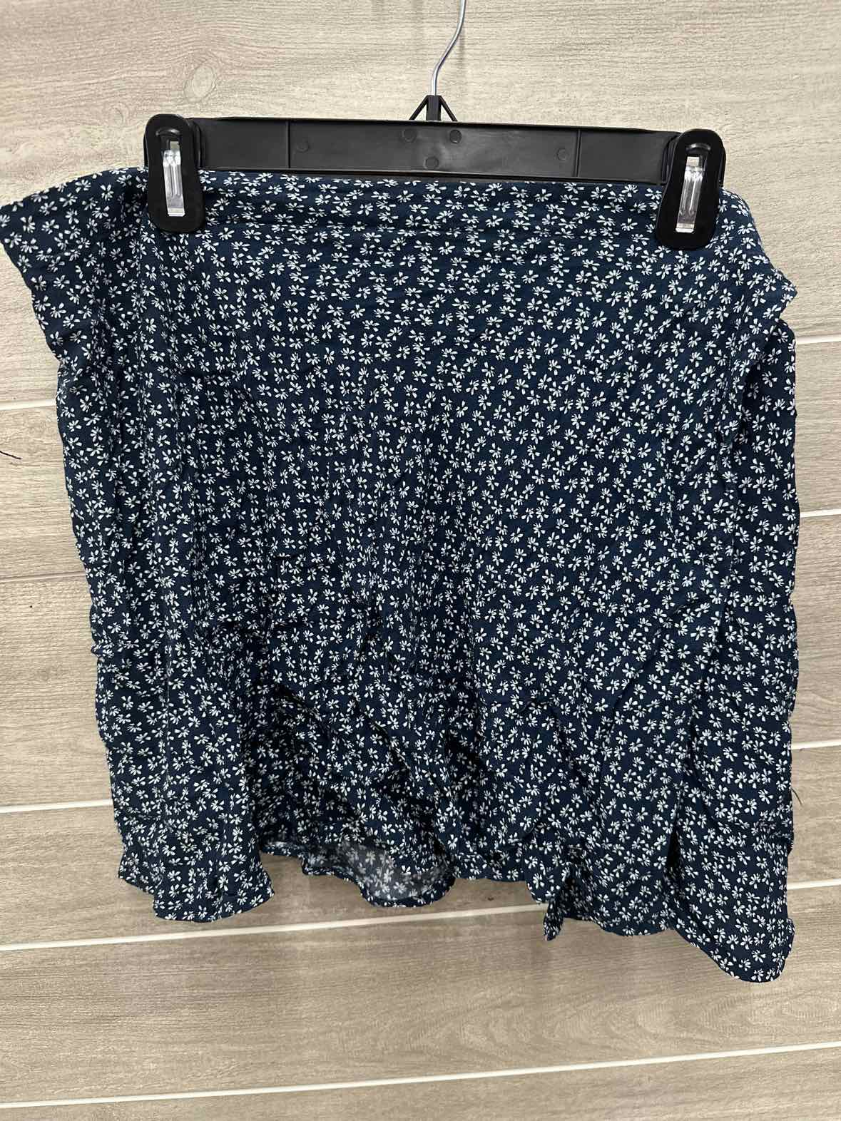 Brandy Melville Size 4/6 Navy Junior Shirt
