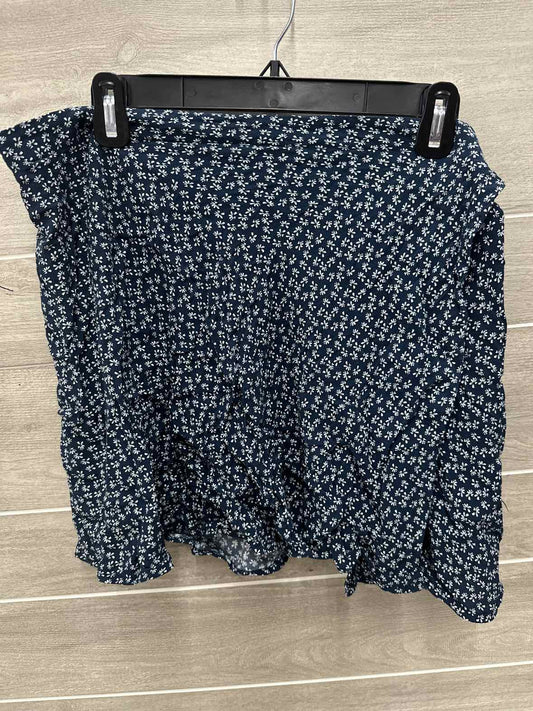 Brandy Melville Size 4/6 Navy Junior Shirt