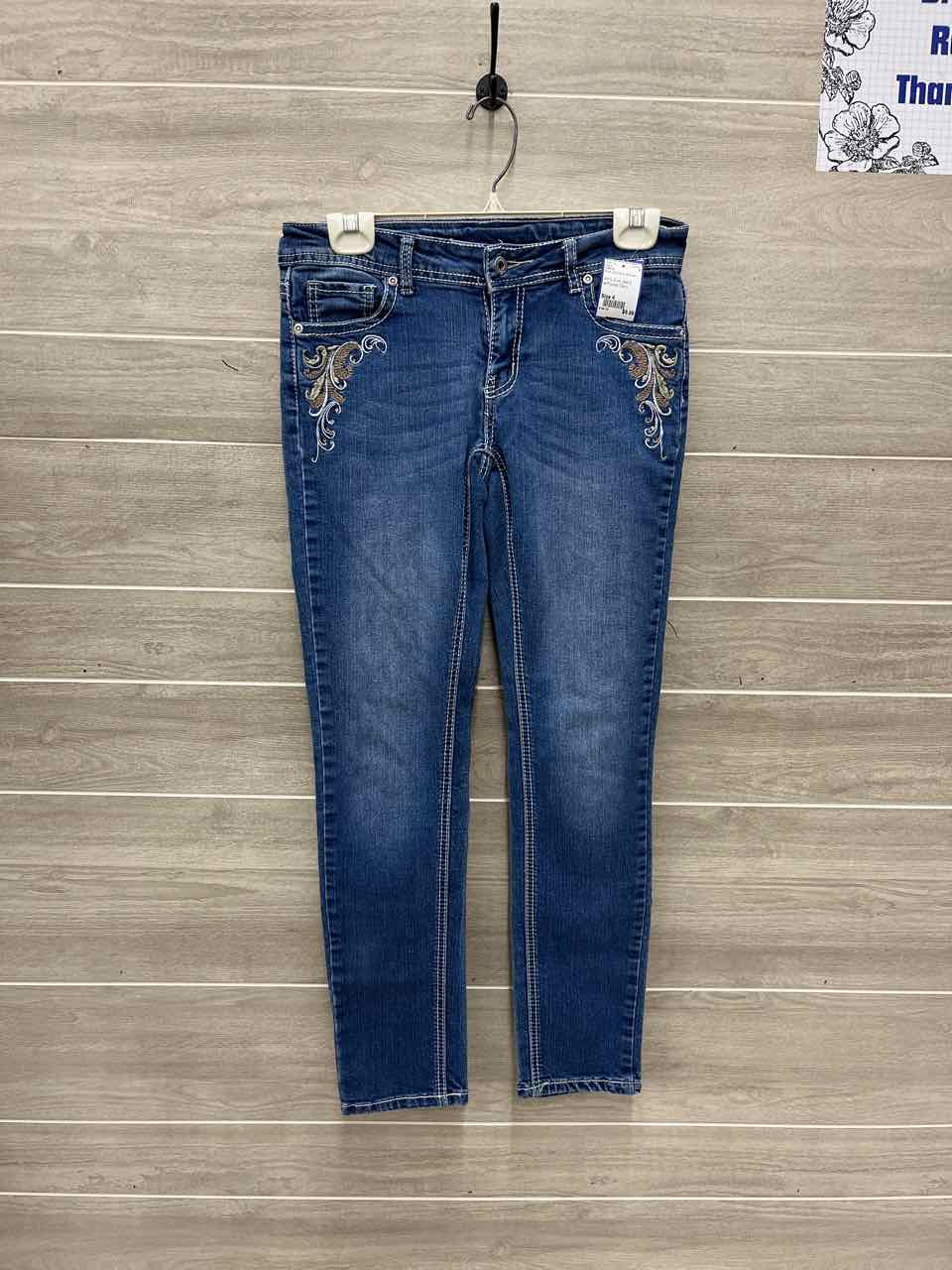 CG/CG Size 4 Blue Womens Jeans