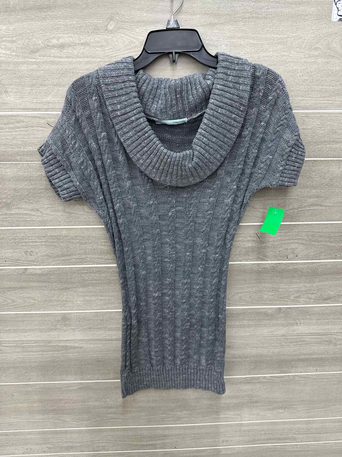 Maurices Size S Gray Junior Sweater