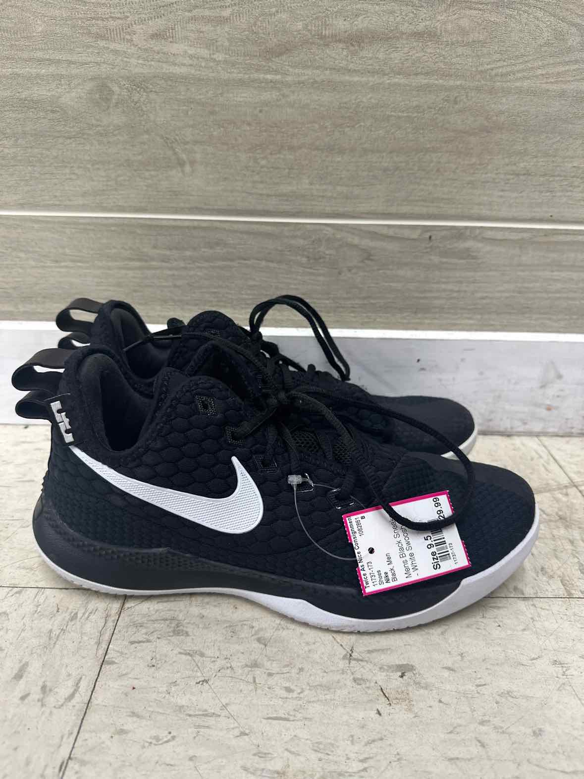 Nike US Shoe Size 9.5 Men Shoes