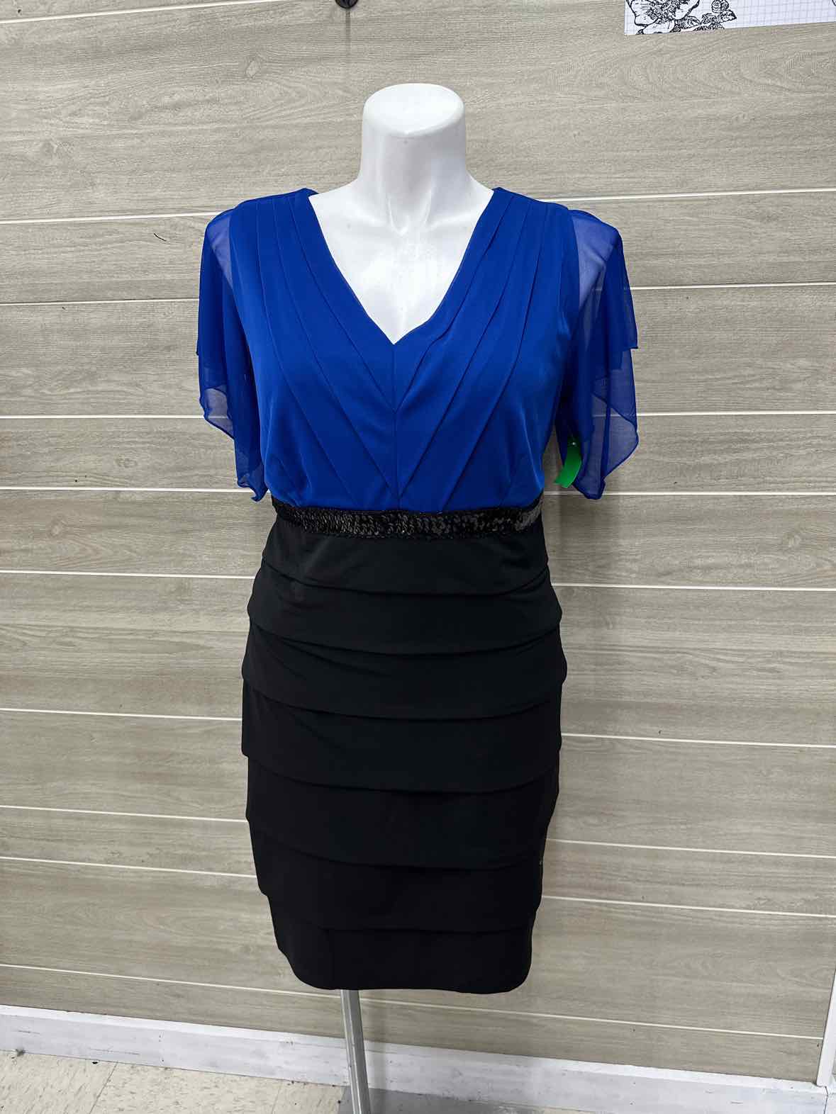 En Focus Size 20W Blue Plus Dress