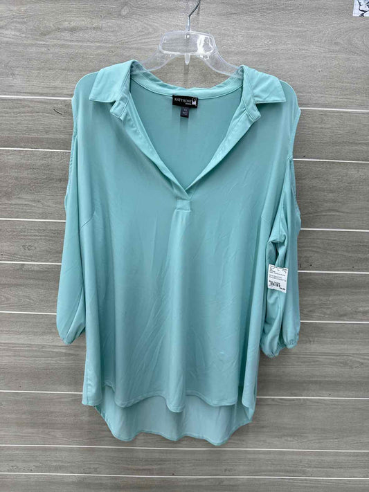 Antthony Green Womens Women Size 1X/2X Shirt
