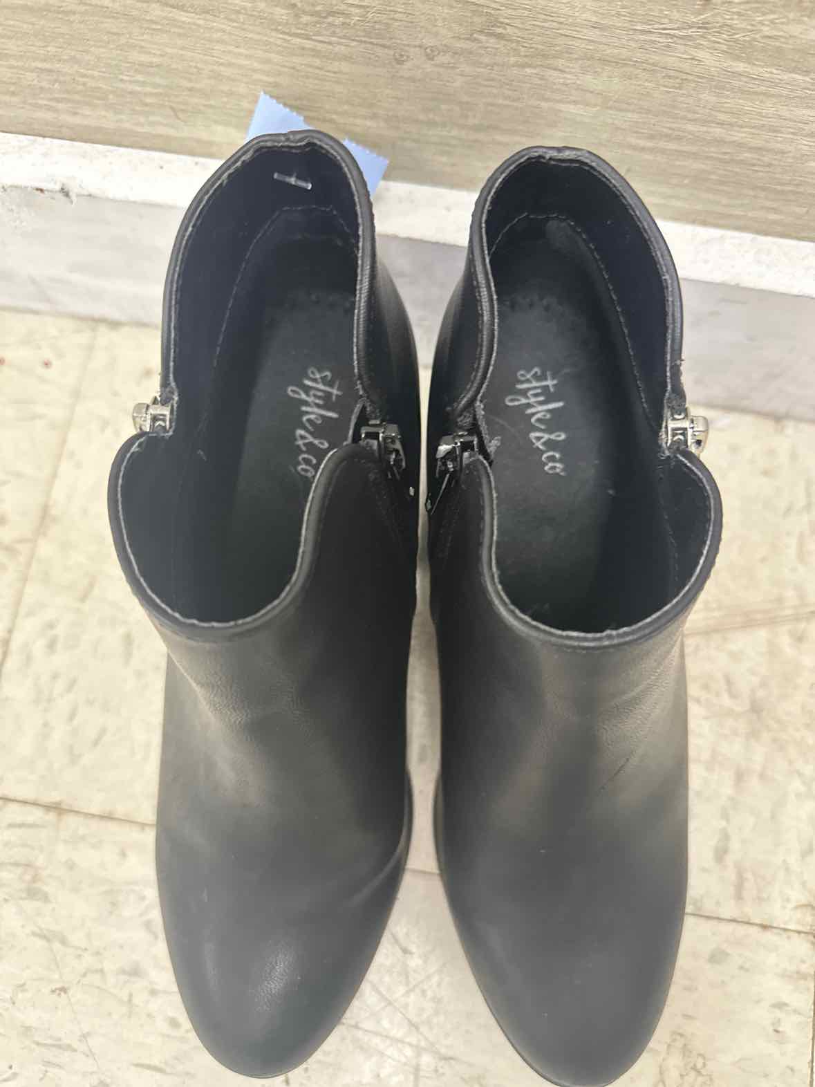 US Shoe Size 7 Black Womens Boots