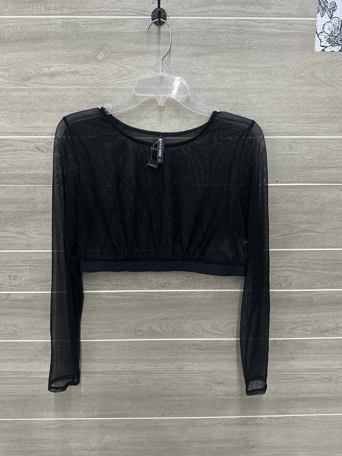 Torrid Size XL Black Junior Shirt