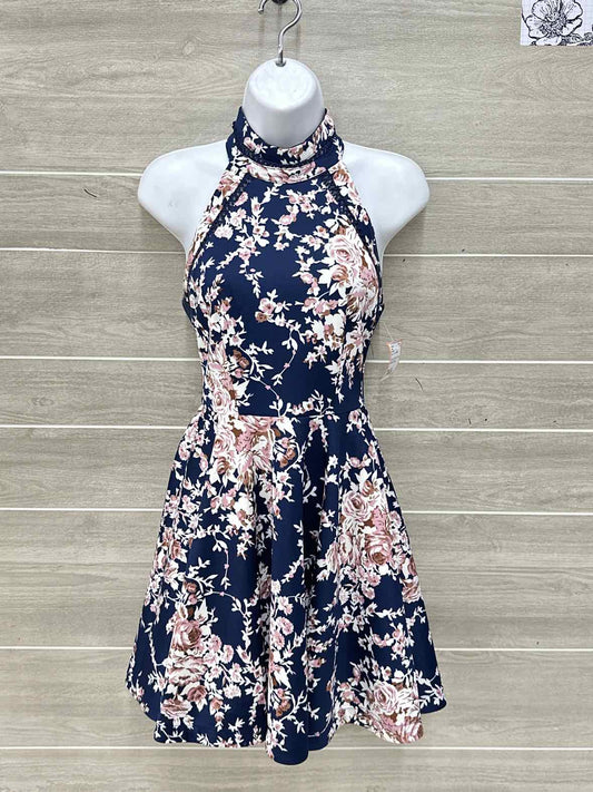 B. Darlin Blue Junior Women Size 1/2 Dress