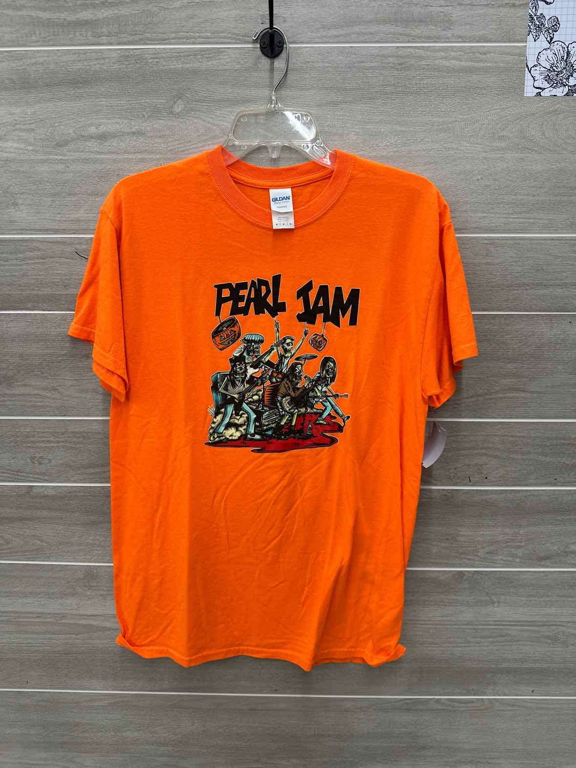 Size M Men Mens T-shirt
