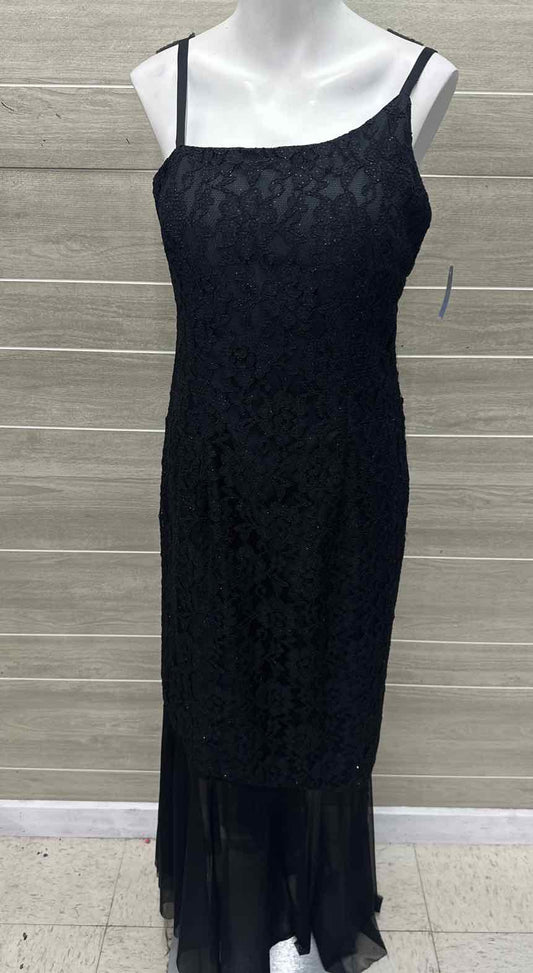 Size 6/8 Black Womens Gown/Evening Wear