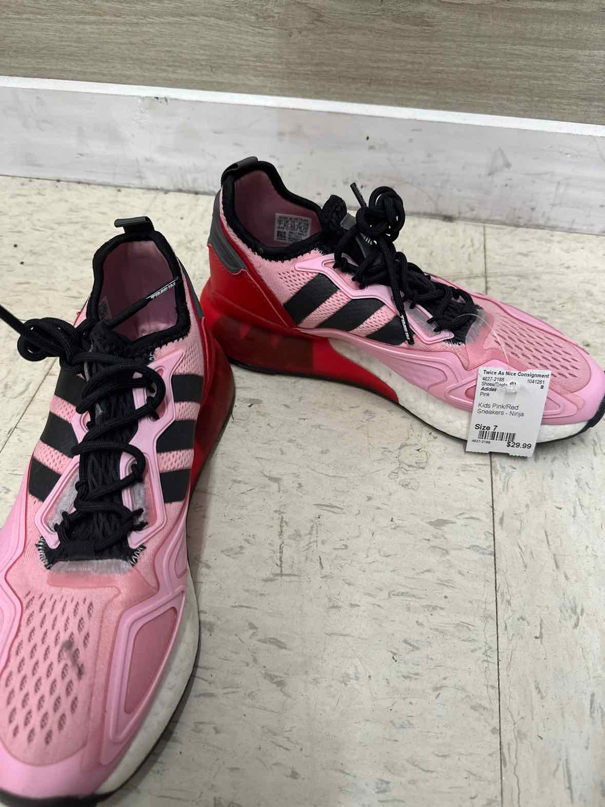 Adidas Boys Size 7 Shoes/Boots