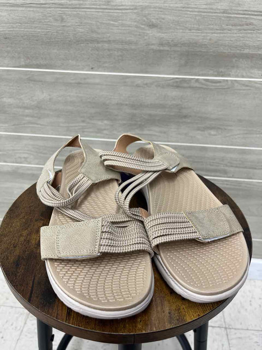 US Shoe Size 8.5 Tan Womens Sandals