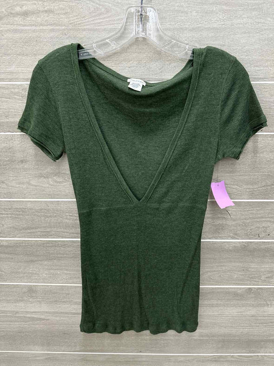 Maurices Olive Junior Size M Shirt