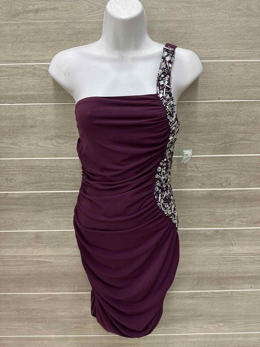 City Triangles Purple Womens Size 4/6 Dress