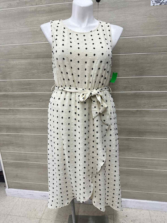 ePretty Size 12/14 Cream Womens Dress