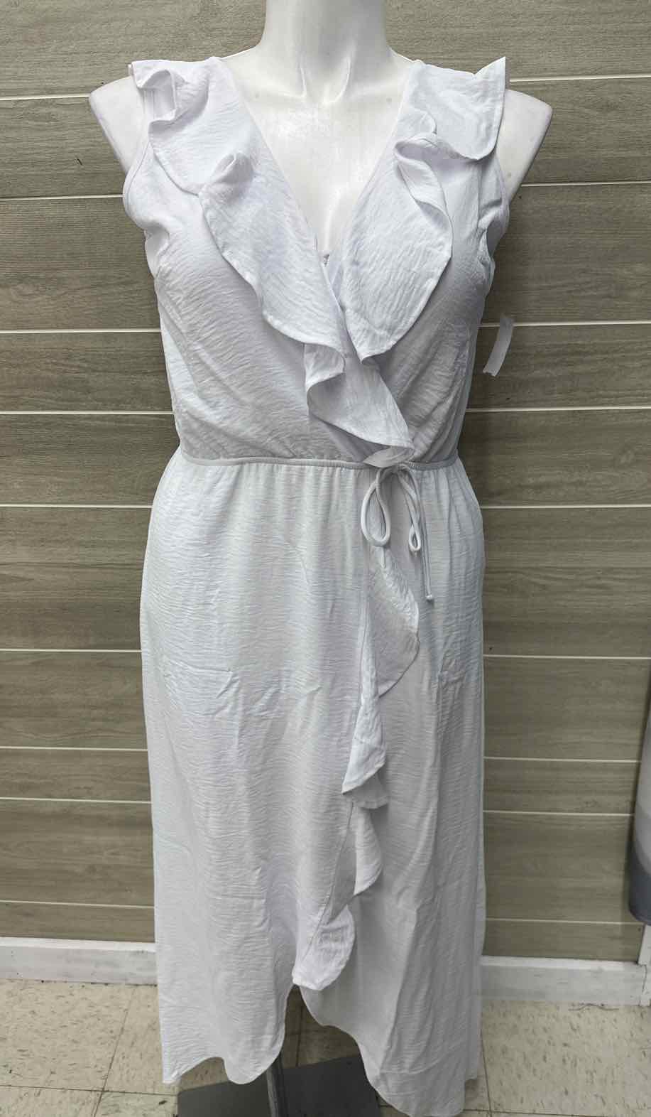 fraiche Size 10/12 White Womens Dress