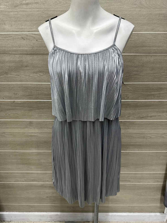 Forever 21 Size 6 Silver Womens Dress