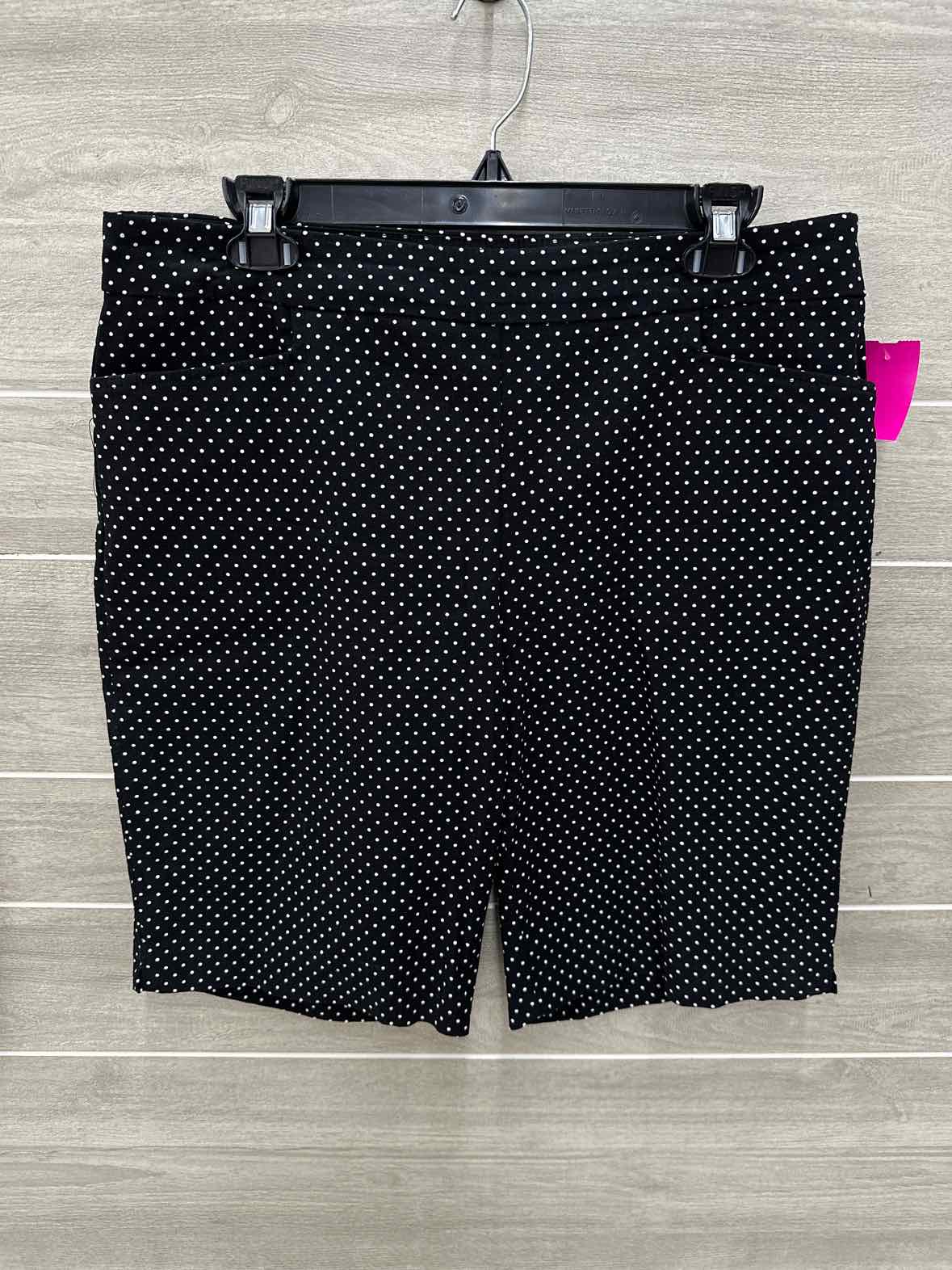Time & Tru Black Womens Size 12/14 Shorts