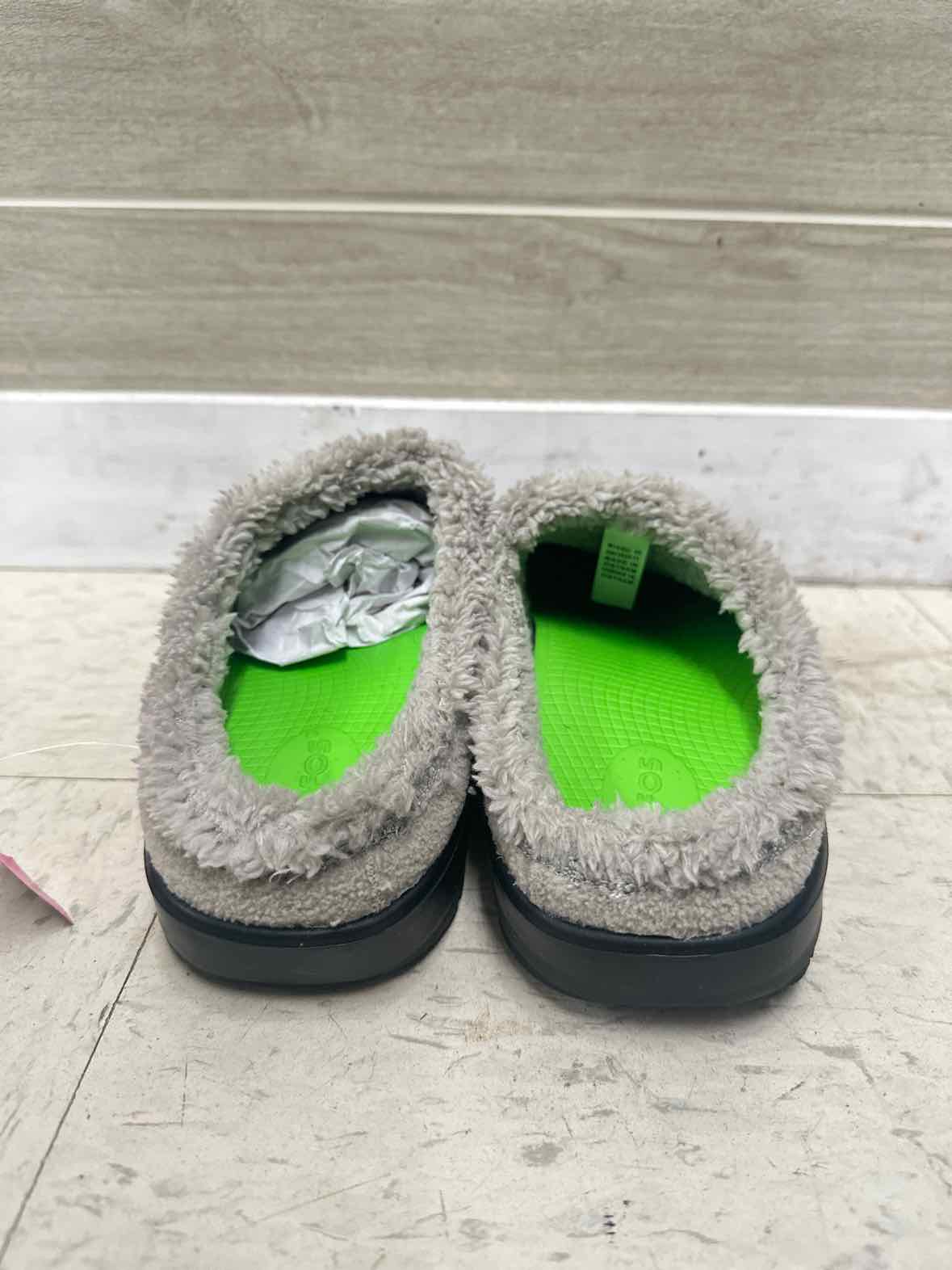Oofos US Shoe Size 10 Men Shoes