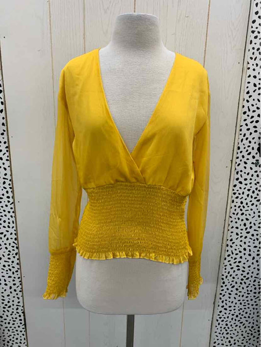 Fashion Nova Yellow Junior Size Small Shirt