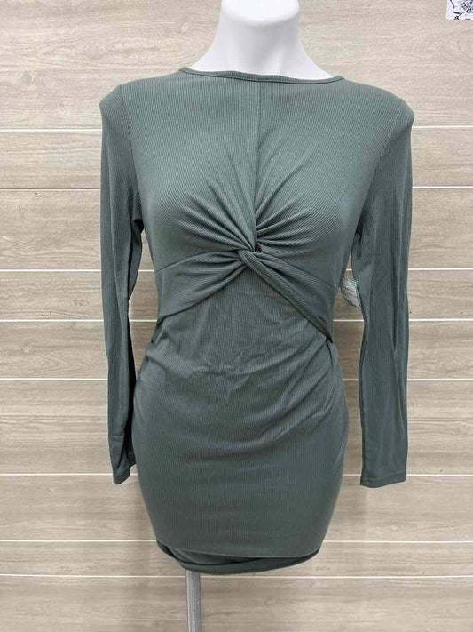 H&M Size 6/8 Green Womens Dress