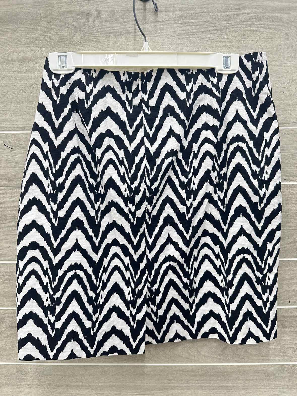 Banana Republic Size 12 Black Womens Skirt